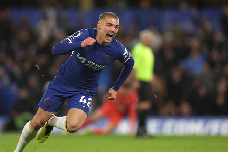 詹姆斯：英格拉姆当年还是个年轻人，如今已是经验丰富的老将