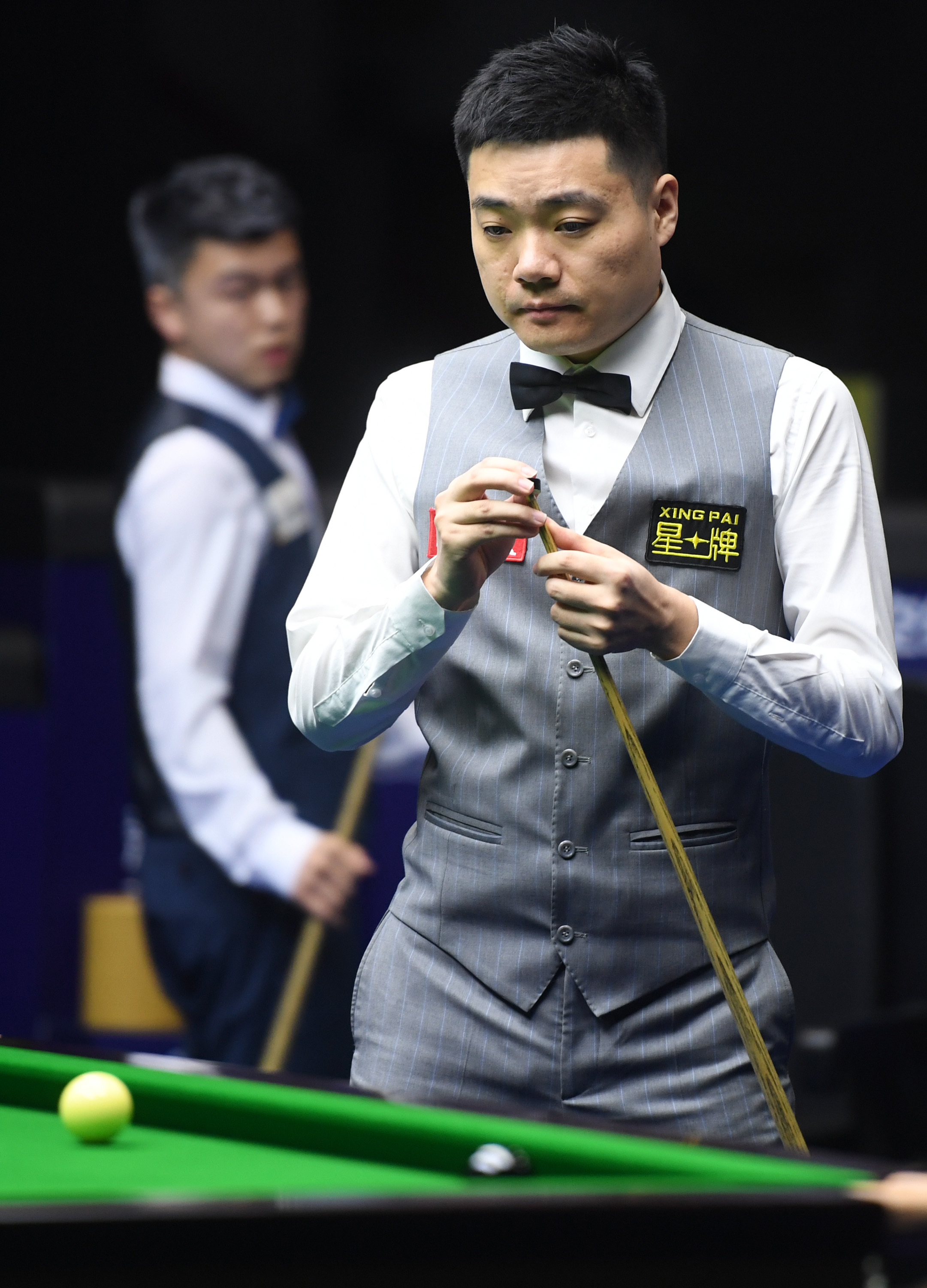 然而比赛中 然而比赛中