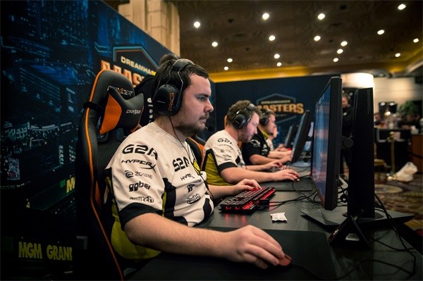 面对速度型 面对速度型