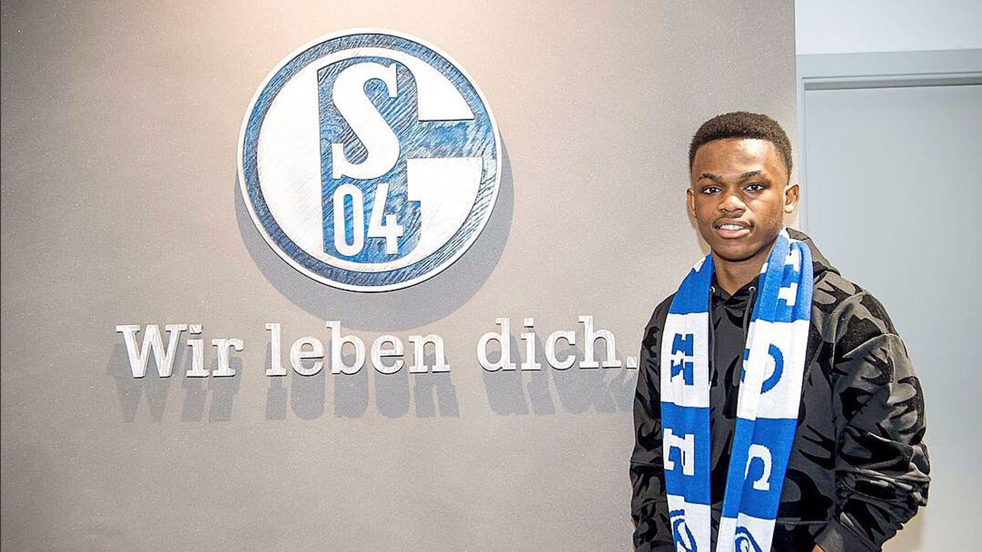 爱德华兹在 爱德华兹在