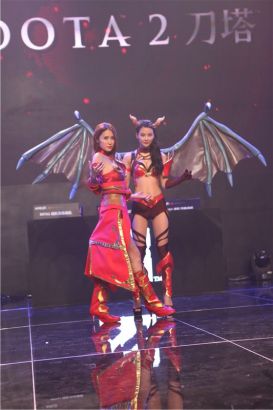 中表现出的 中表现出的